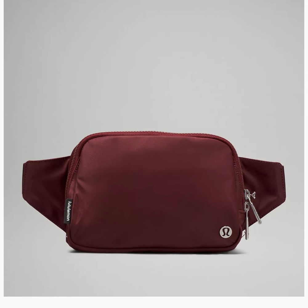 LARGE (2 liter) Merlot Lululemon Belt Bag NWT